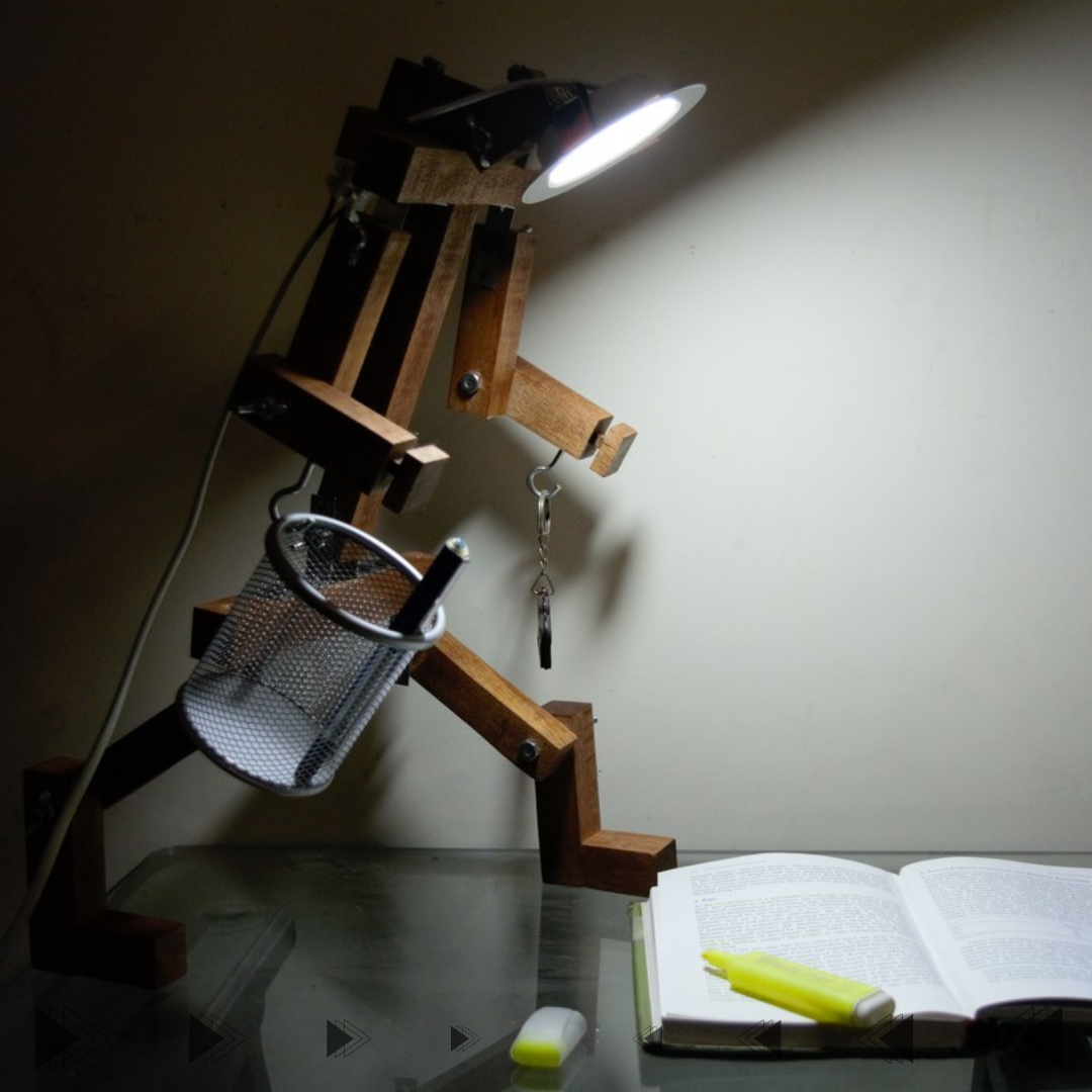 DIY Robotic Desk Study Lamp